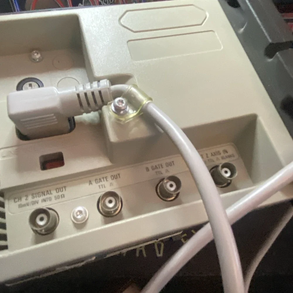Tektronix 2465 300 MHz Oscilloscope - See Photos Works